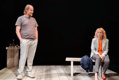 Regreso al escenario: La carga emocional de «Tóxico» y su fascinante renacimiento