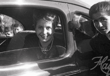 Exposición fotográfica revela la vida cotidiana de Eva Perón en Junín