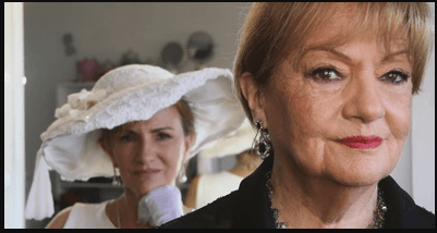 Hijas de la Comedia: Un viaje por el legado artístico y familiar de Victoria Carreras