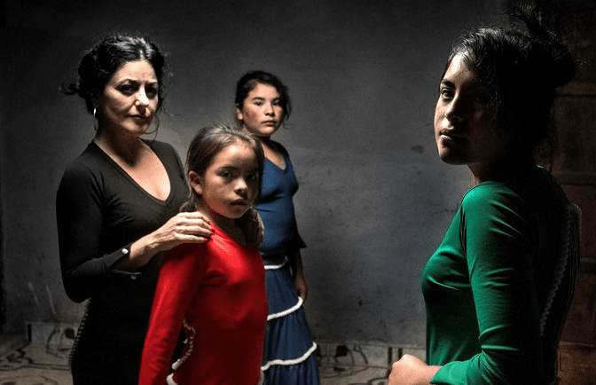 Luces y Sombras del Flamenco en la Argentina: Una Historia Universal de Desarraigo y Pasión