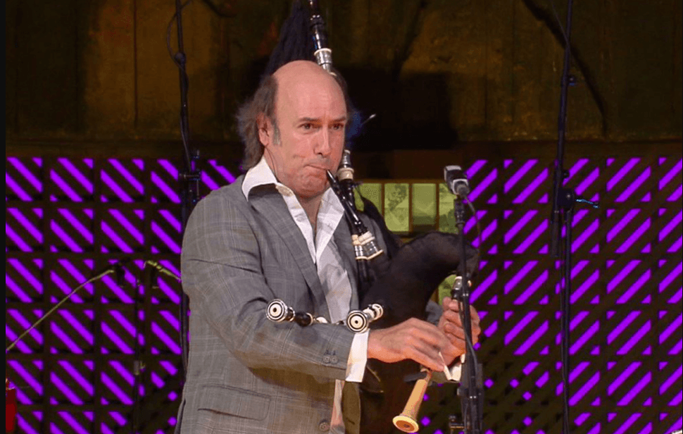Carlos Núñez en el Teatro Colón: Un Viaje Musical de la Gaita a la Celta