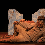 La irreverente burla al poder de Jorge Costa en «De Evolución Humana»