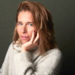 Elogios a lo inesperado: charla con Natalia Moret sobre su contribución a «El Libro de los Elogios»