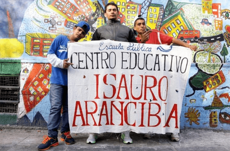 León Ferrari, el arte como herramienta de lucha: la apertura de la Galería León Ferrari en la Escuela Isauro Arancibia