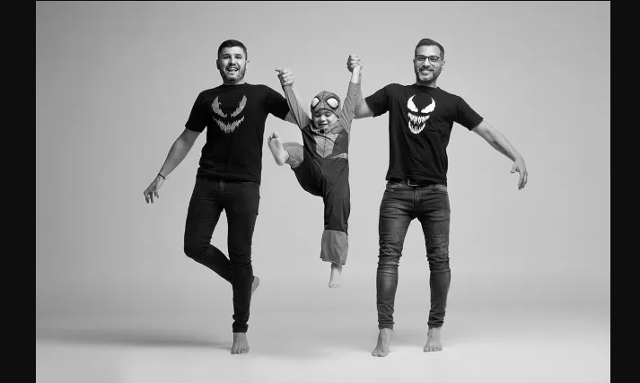 Una Mirada a la Adopción: La Fotografía de Nora Lezano en el Centro Cultural Recoleta