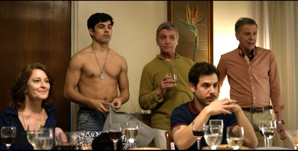 Estreno de «Luces Azules»: Una Conversación con Lucas Santa Anna