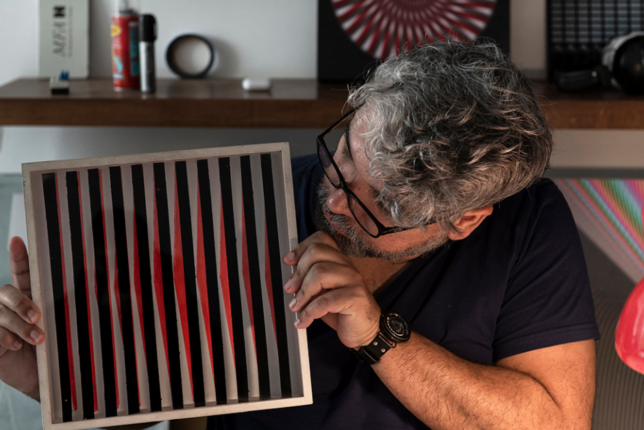 Plástica Digital: Rafael Parratoro reinterpreta la abstracción y el movimiento en la era digital.