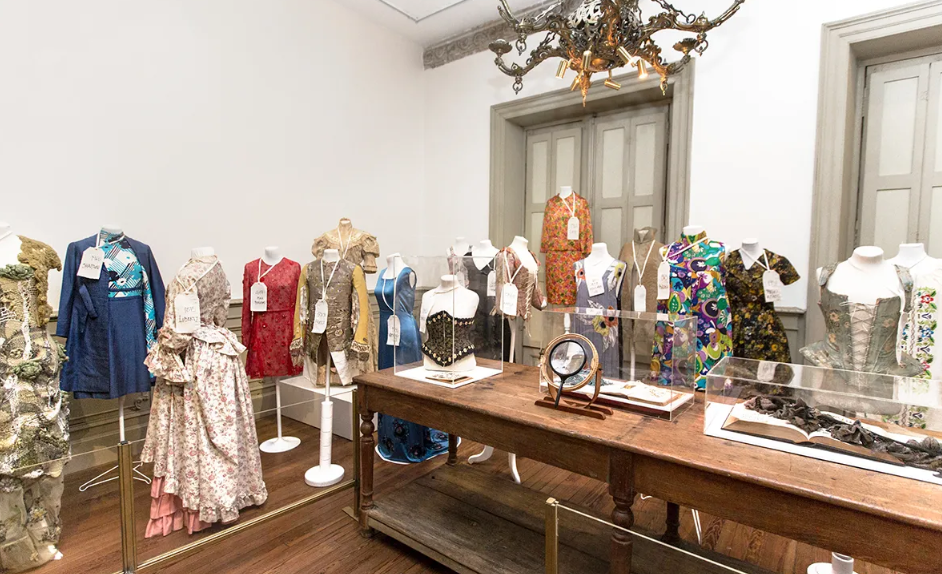 Un Verano con Historia: La Evolución del Museo del Traje Argentino y sus Nuevas Propuestas