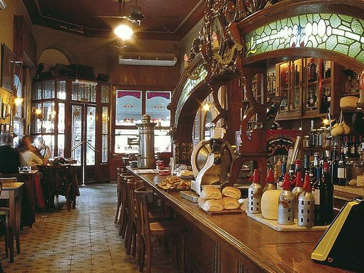 Fusiones Notables: Música Gratuita de Primer Nivel en los Bares Históricos de Buenos Aires