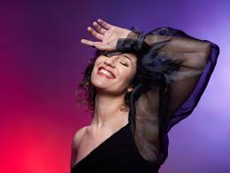 Mariana Mazú: Un Viaje Musical desde el Tango al Mundo