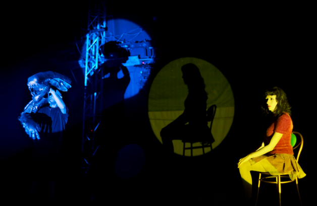 Teatro de Objetos que Explora lo Trágico y lo Fantasmagórico