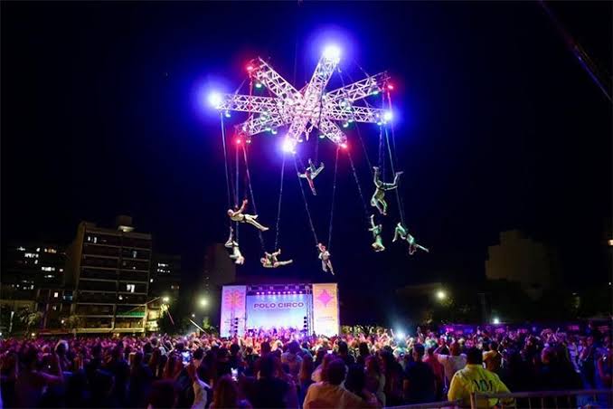 Espectáculo Multisensorial en Polo Circo con Acceso Libre