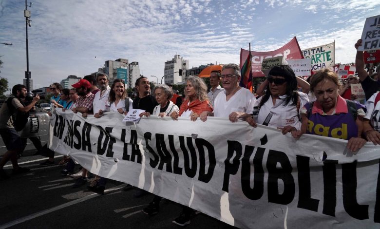 Marcha en Defensa de la Salud en Buenos Aires: Una Protesta Contra el Ajuste