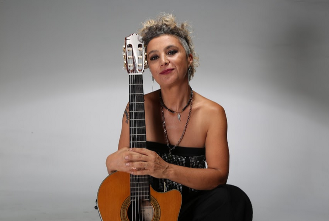 Luciana Jury en Villa Pueyrredón: Música en el Alambique